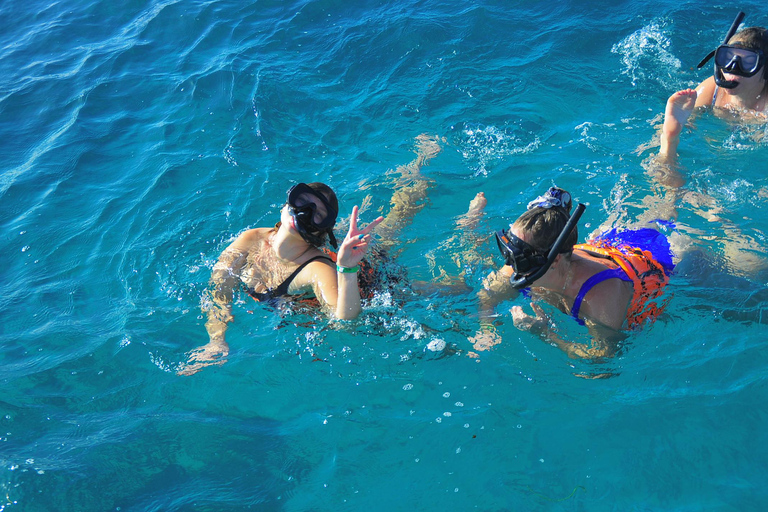 Punta Cana : Fête en bateau avec plongée en apnée et arrêt en piscine naturelle