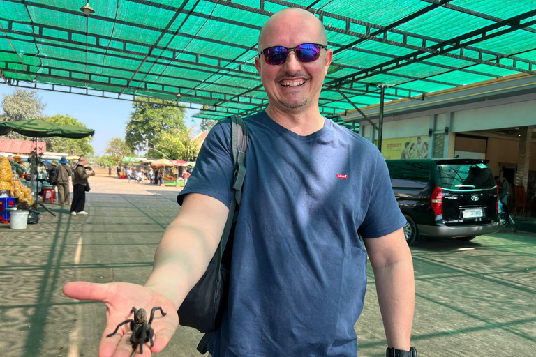 From Phnom Penh: 2-Day Angkor Wat Sunrise Tour with Guide