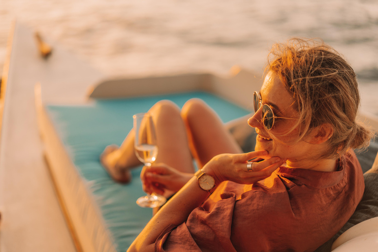 Nusa Lembongan: 4-in-1 Half-Day Catamaran Snorkeling Cruise Sunset Snorkel Cruise with Snacks & Dinner