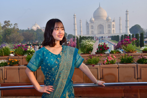 Agra: Sunrise Taj Mahal Tour with Skip-The-Line Entry Ticket Agra: Taj Mahal Express Entry Tour with Car, Tickets & Guide