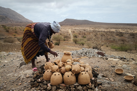 Tràz di Munti: Pottery Workshop, Cachupa Lunch & Hike