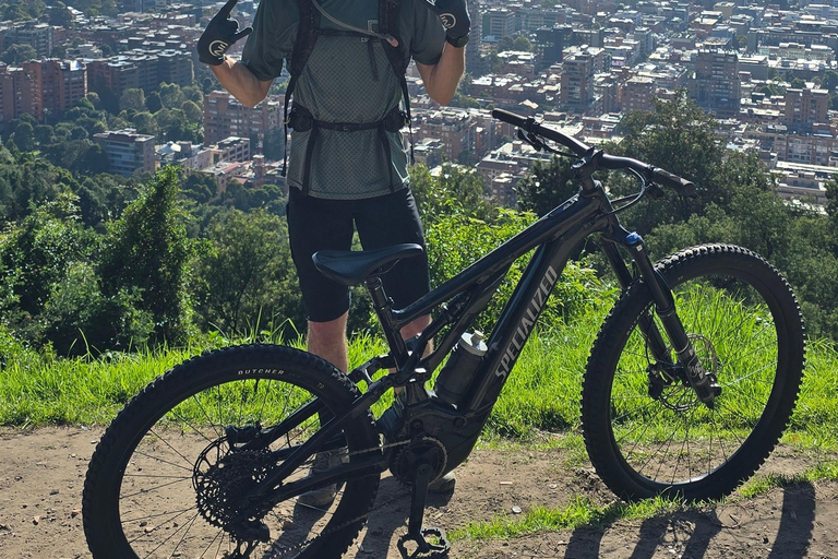 Bogota: Custom E-Bike Adventure – Mountains or City Tour