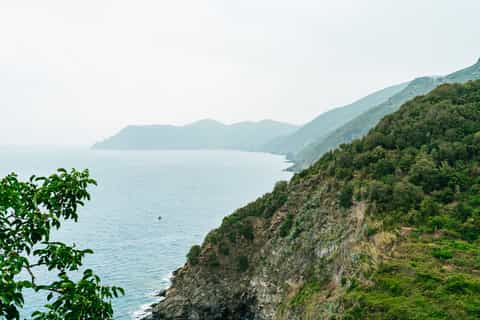 Florence: Cinque Terre Day Trip with Optional Hike and Lunch