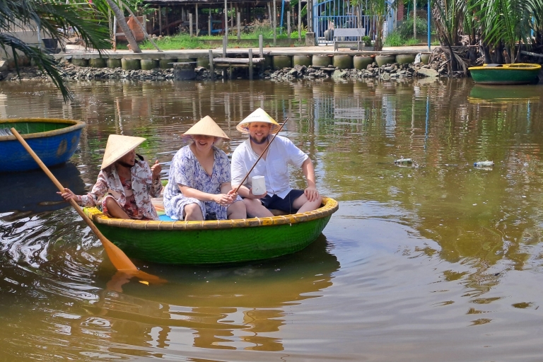 Tour en bateau de la corbeille de Hoi AnPromenade en bateau à panier à Hoi An