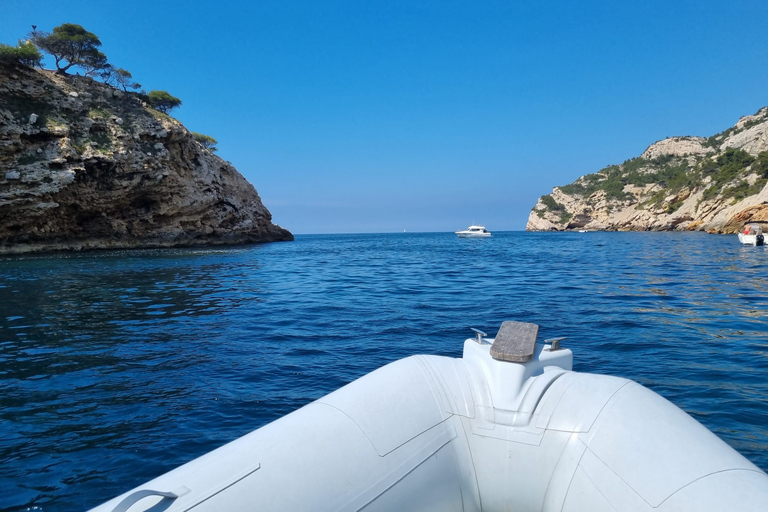 Au départ de Marseille : Excursion en bateau dans les îles du Frioul avec arrêt baignade