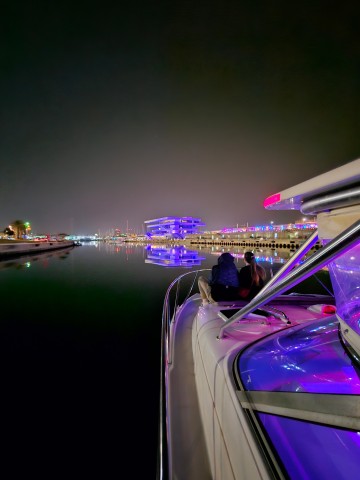 Visit Valencia Night Cruise with Free Drink in Valencia