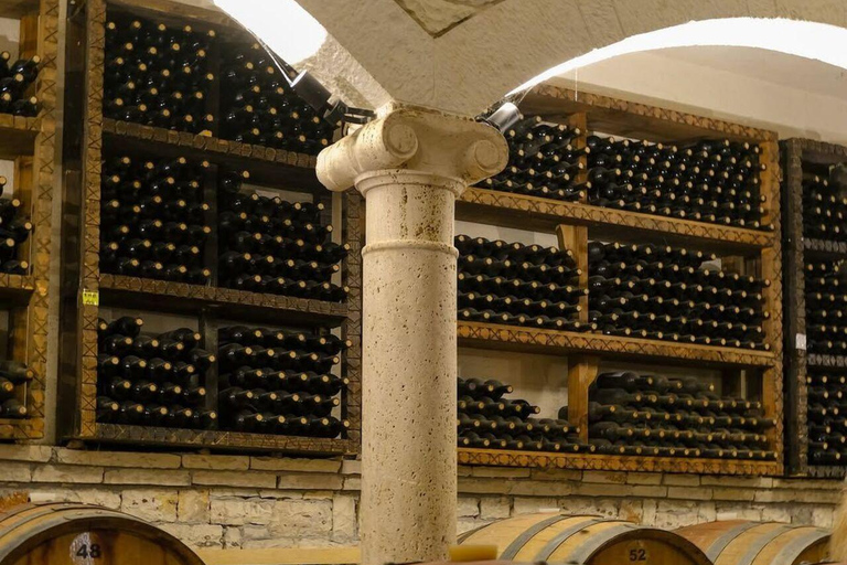 Vlore: Berat Day Trip with Wine Tasting Experience Vlore: Private Berat Day Trip with Wine Tasting Experience