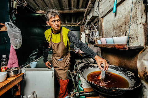 Pattaya Bites Food Tour with 14+ Tastings