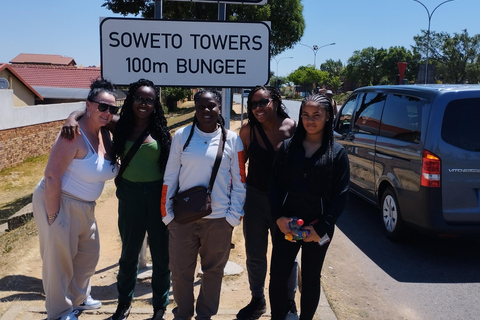 Soweto e Museu do Apartheid com almoço local