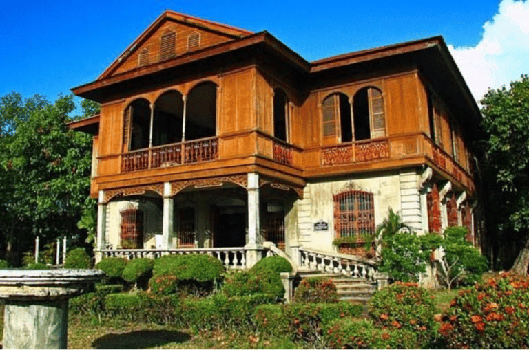 Cidade de Silay: passeio histórico com almoço e The RuinsSilay City: Passeio pelo Património com Almoço e As Ruínas