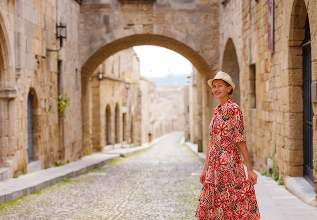 Rhodes: UNESCO-Listed Old Town & Harbour Private Photoshoot