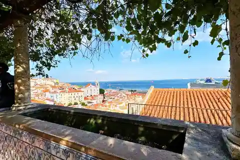 Lisboa: Tuk-tuk-tur i gamlebyen