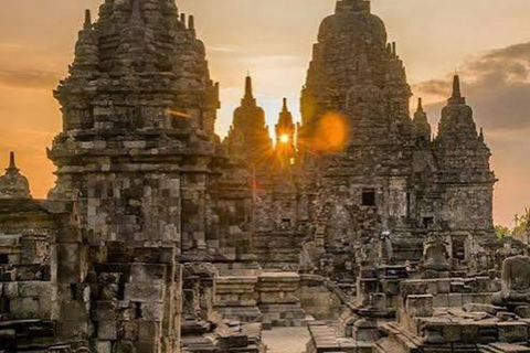 Relaxed Borobudur & Prambanan Private Tour from Yogyakarta Borobudur & Prambanan Private Day Trip