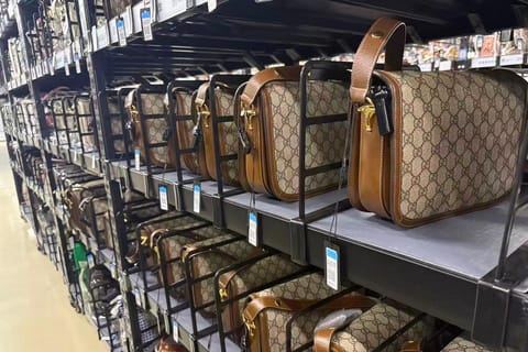 Private Shanghai Shopping Tour, Local Guide & Private Car