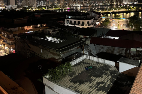 Panama City: esperienza nei bar locali — Notti a Casco ViejoPanama City: esperienza nei bar locali — notti a Casco Viejo