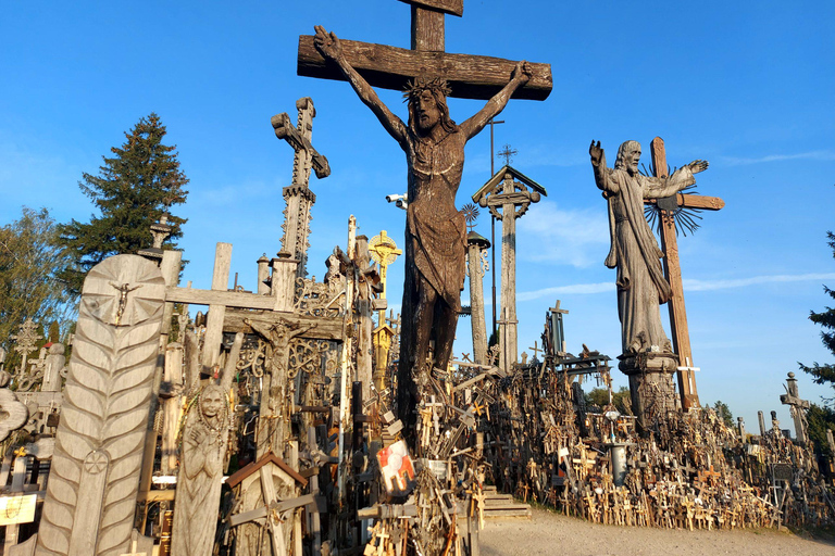 Från Riga: Hill of Crosses, Rundale &amp;Bauska Privat dagsutflyktFrån Riga: Hill of Crosses, Rundale &amp; Bauska Privat dagsutflykt