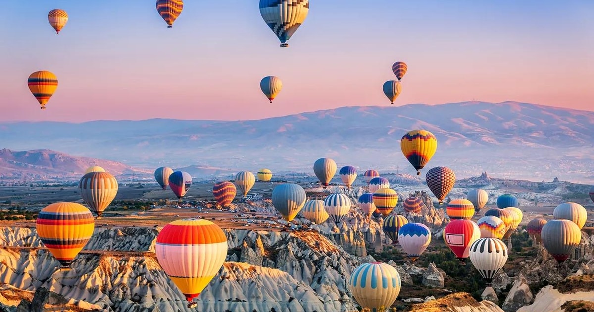 Göreme sunrise balloon flight