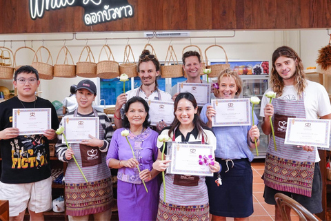 曼谷：白莲花泰式烹饪课+市场探访曼谷：白莲花泰式烹饪课程与市场导览
