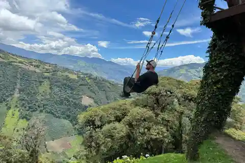 Explore Cotopaxi & Baños in One Day from Quito