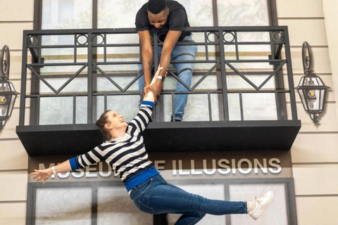 Johannesburg: Museum of Illusions Entry Ticket