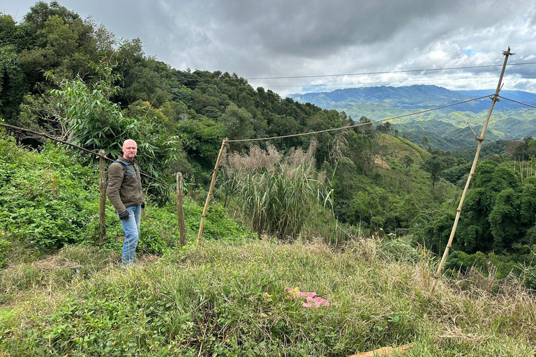 Aventura de 13 días en moto de Vietnam del Norte a LaosRuta en moto guiada de 13 días de Aventura del Norte de Vietnam a Laos