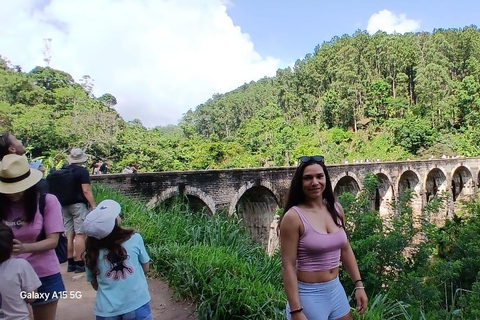 ELLA Lipton Seat Tea Test & Pluck 9Arch, Waterfalls, & Food Lipton's Seat, Little Adam Peak, 9 Arch, Ravana Waterfalls
