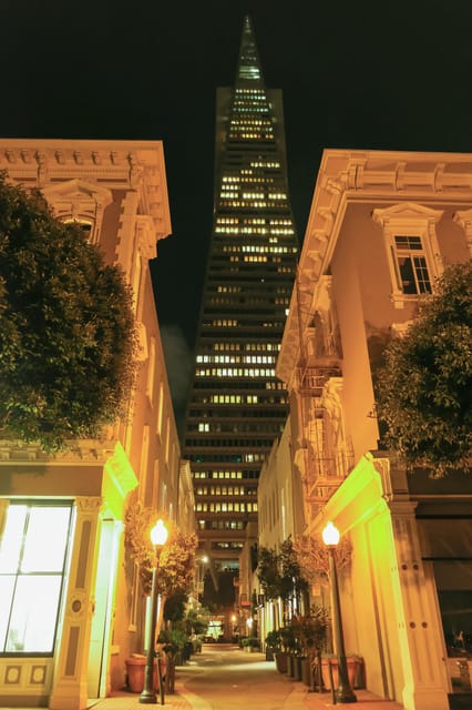San Francisco: Walk with Spirits Haunted Pub Crawl image 3