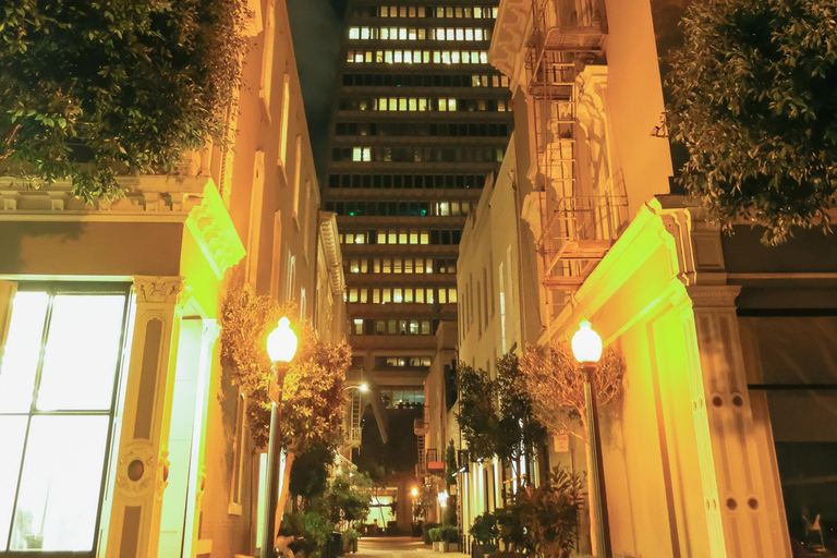 São Francisco: Caminha com os Espíritos Pub Crawl Assombrado