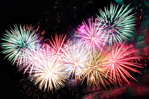 Sliema: Fernandes Fireworks Festival Cruise w/ Dinner+Drinks Without Transportation