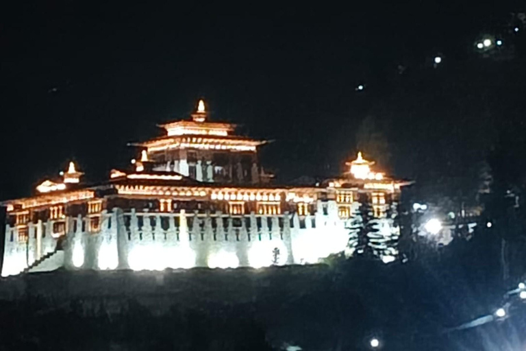 7-Days in Bhutan with River Rafting, Farm Lunch & Stone Bath