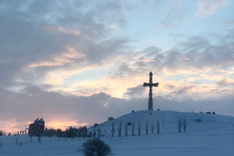 阿拉加茨山全天雪地体验之旅（含导游）