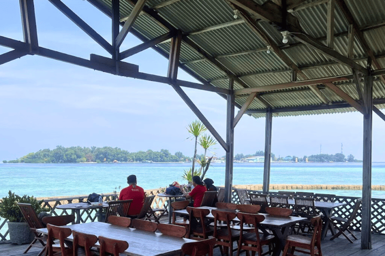 Jakarta: Private Yachtfahrt zu 5 Inseln mit Schnorcheln und AngelnJakarta: Tagestour mit Yacht zu 5 Inseln, Schnorcheln und Angeln