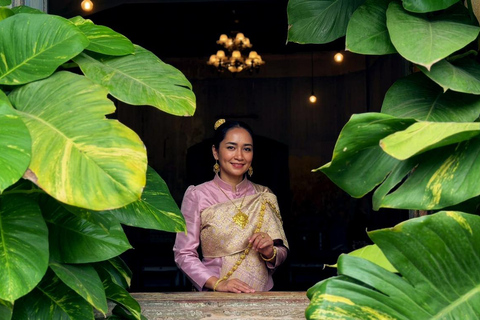 Vientiane: Premium Traditional Costume Photoshoot Vientiane: Premium Traditional Costume Photoshoot