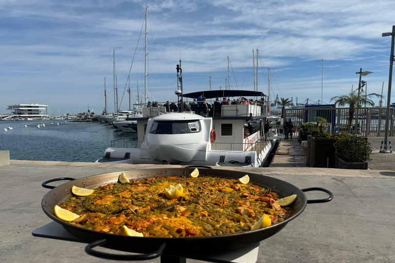 Valencia: Catamaran Cruise, Paella Lunch and Swim Stop