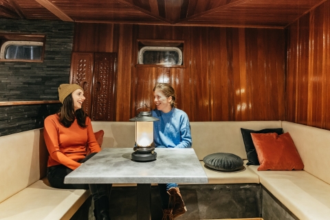 Reikiavik: tour por la aurora boreal en yate de lujoReikiavik: aurora boreal en yate con recogida en el hotel