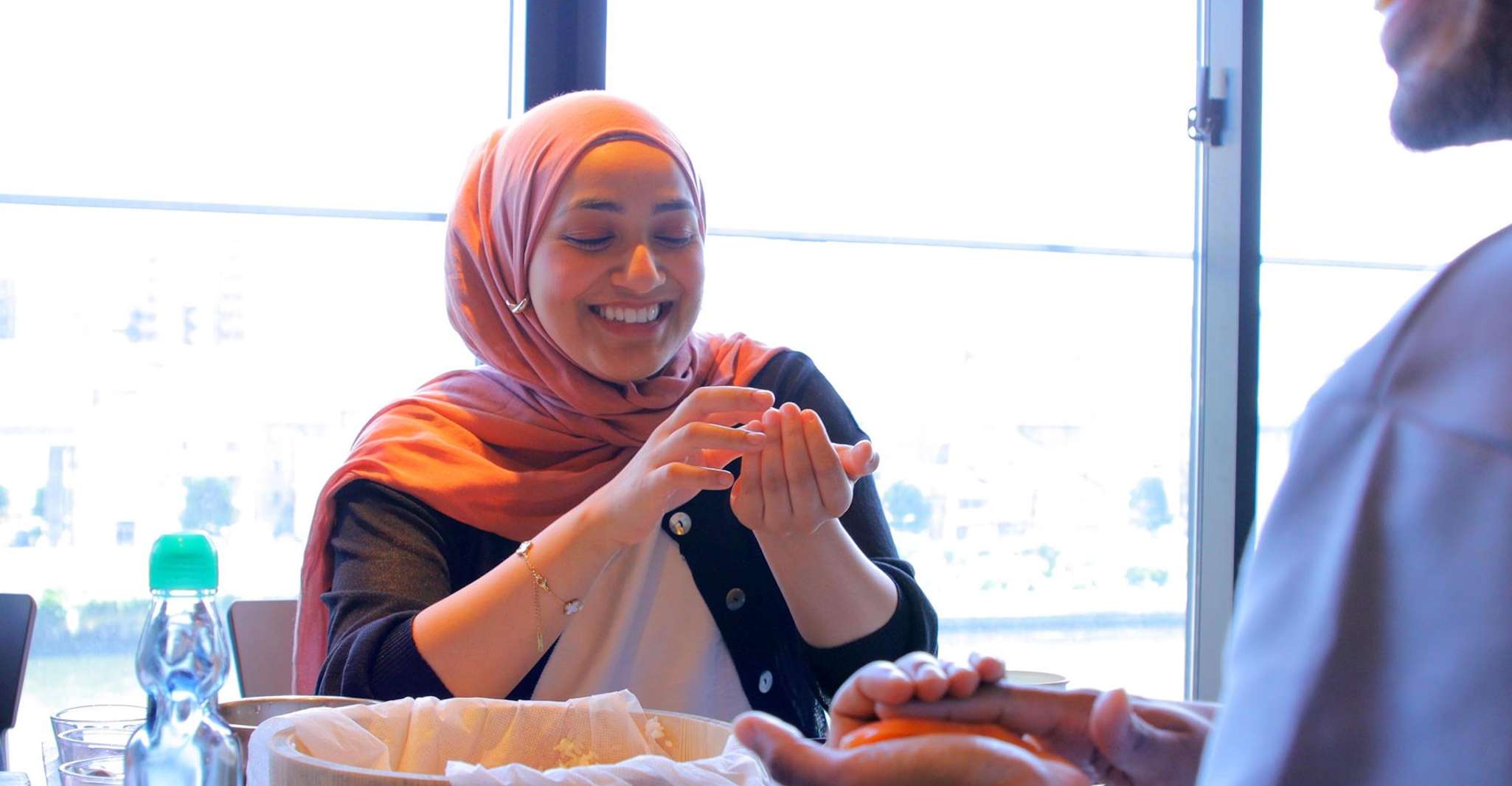 Tokyo: Roll and Authentic Sushi Making Class in Asakusa photo 12