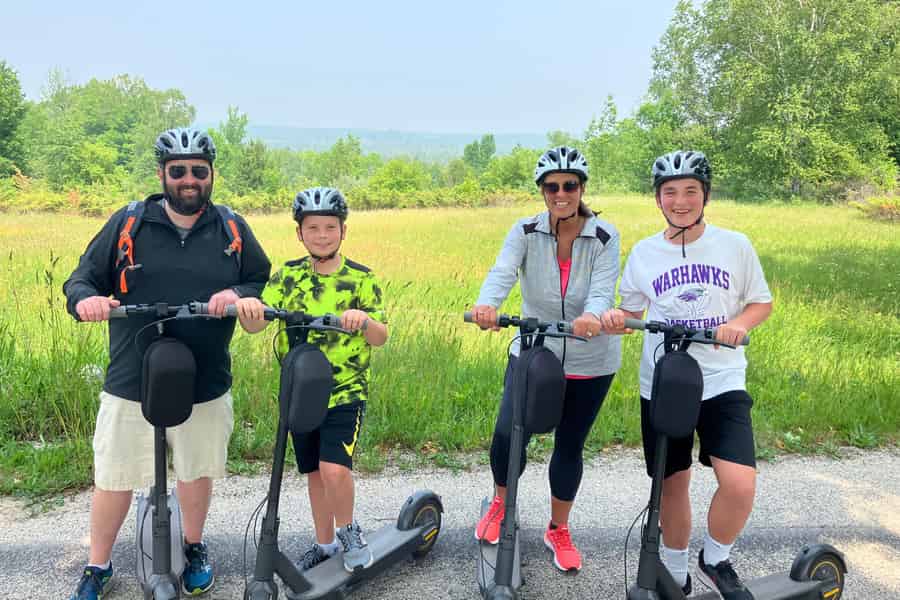 Fish Creek: Geführte E-Scooter-Tour. Foto: GetYourGuide