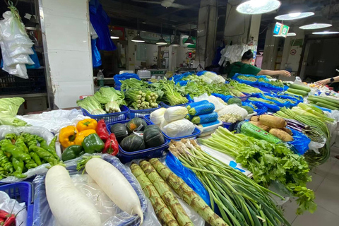 Real Taste of Home: Cook with a Local