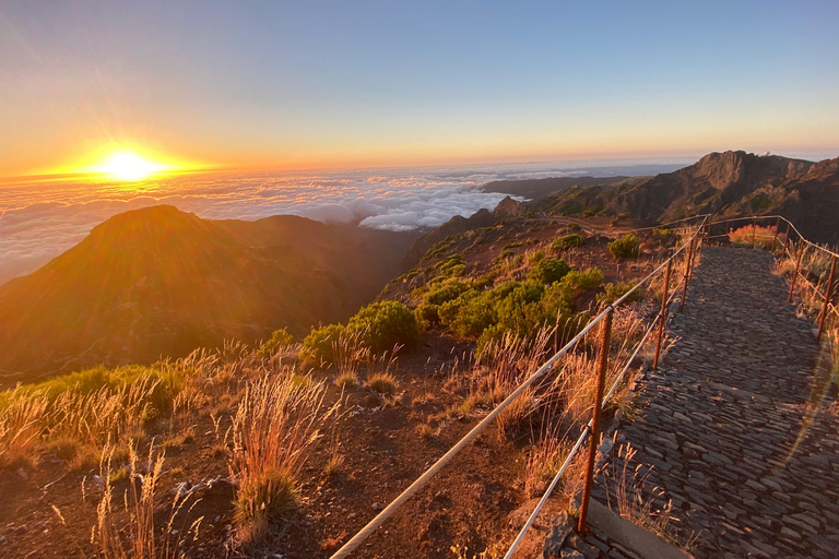 From Achada do Teixeira: One-Way Transfer to Pico do Arieiro