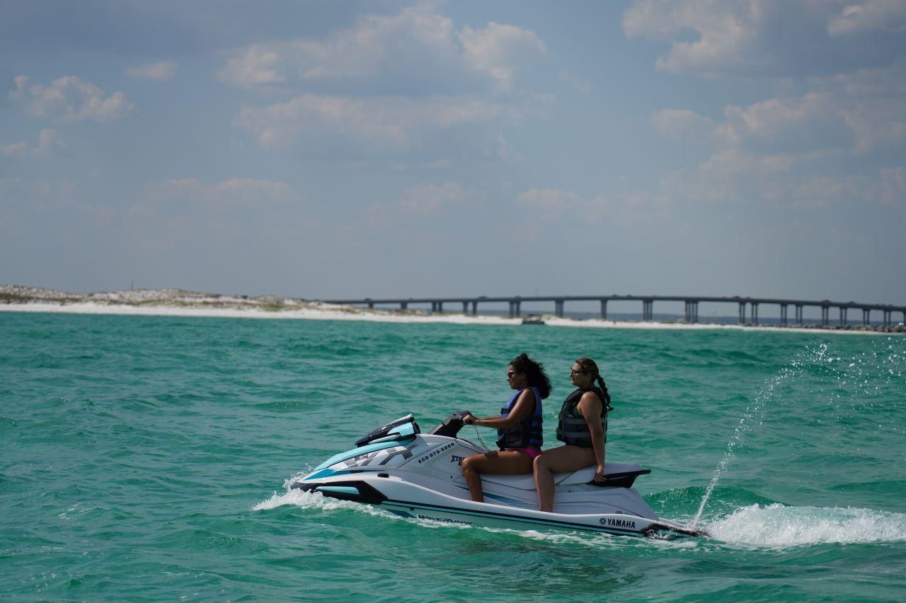 Destin Jet Ski Dolphin Tour mit Gilligan's Watersports