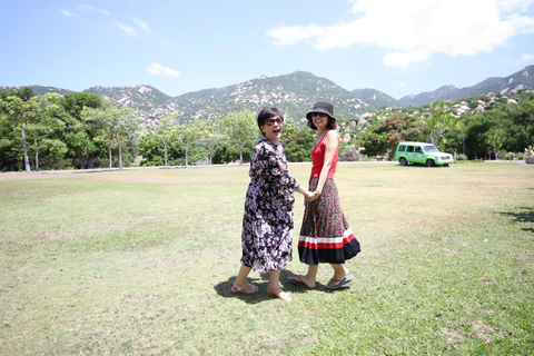 Ninh Thuan: Vinh Hy Bay and Craft Village 3-day Tour