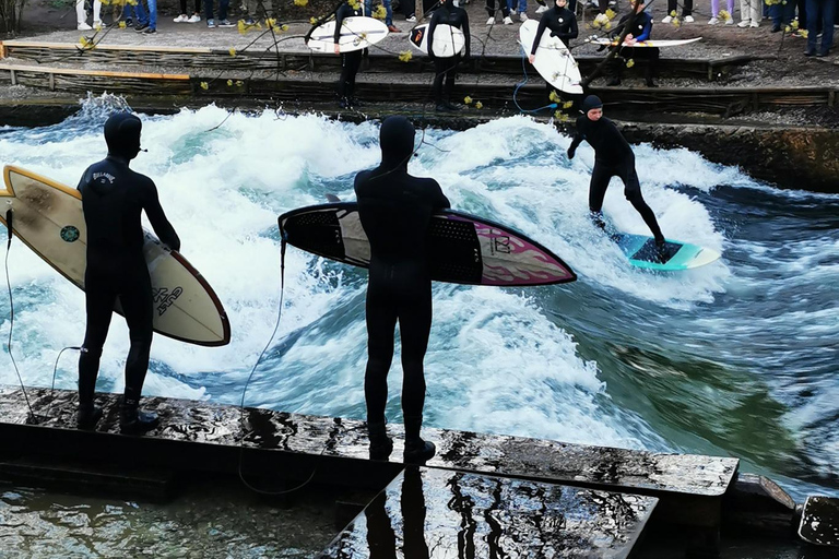 ميونيخ: جولة قصيرة بالدراجة الكلاسيكية مع التوقف في حديقة البيرة عند الساعة 4 مساءً