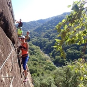 Von Estepona aus: Vía ferrata El Caimán - geführte Klettertour