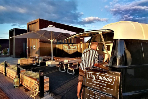 Copenhagen: Hidden Gems 2hr Social Boat Tour