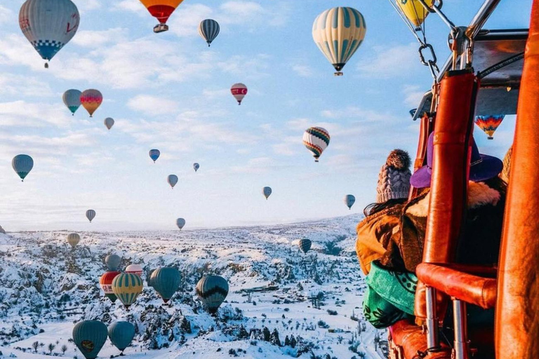 Capadócia: Passeio de balão de ar quente no Vale de SoganliCapadócia: passeio de balão de ar quente no Vale de Soganli