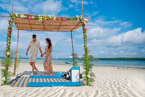 From Diani: Kenya's Ultimate Dolphin & Snorkeling Day Trip