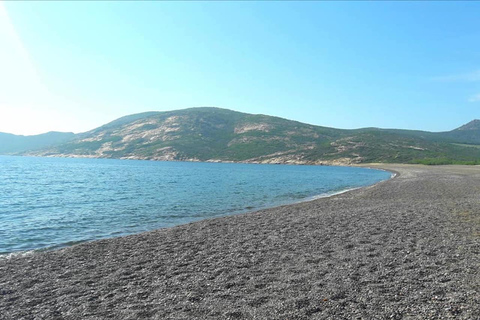 Moitié Terre, Moitié MerComplet Corsica