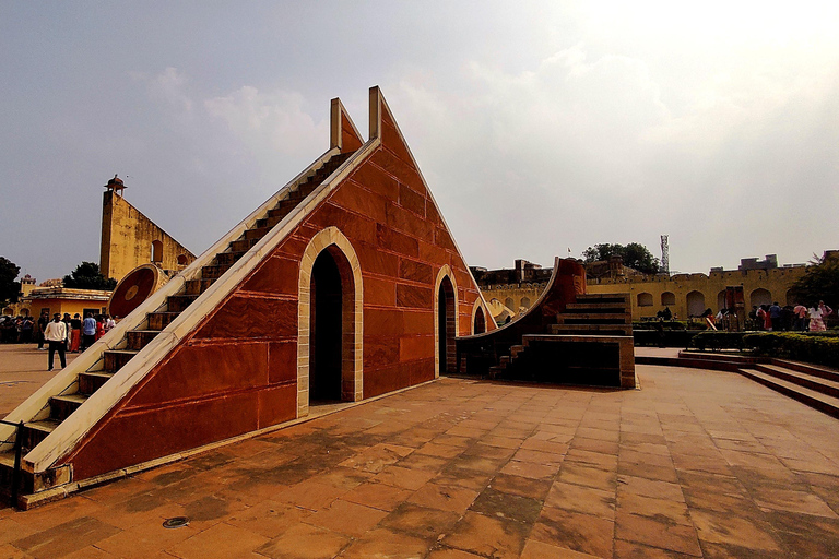 First-Time in Jaipur: Private City Tour with Local Guide