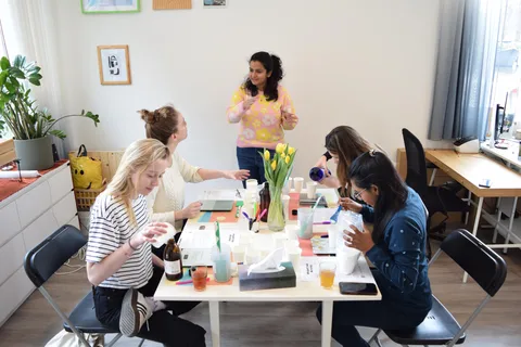 Amsterdam: Whip & Sip: Whipped Soap Making Workshop!
