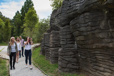 From Auckland: Waitomo Glowworm and Ruakuri Caves Day Tour